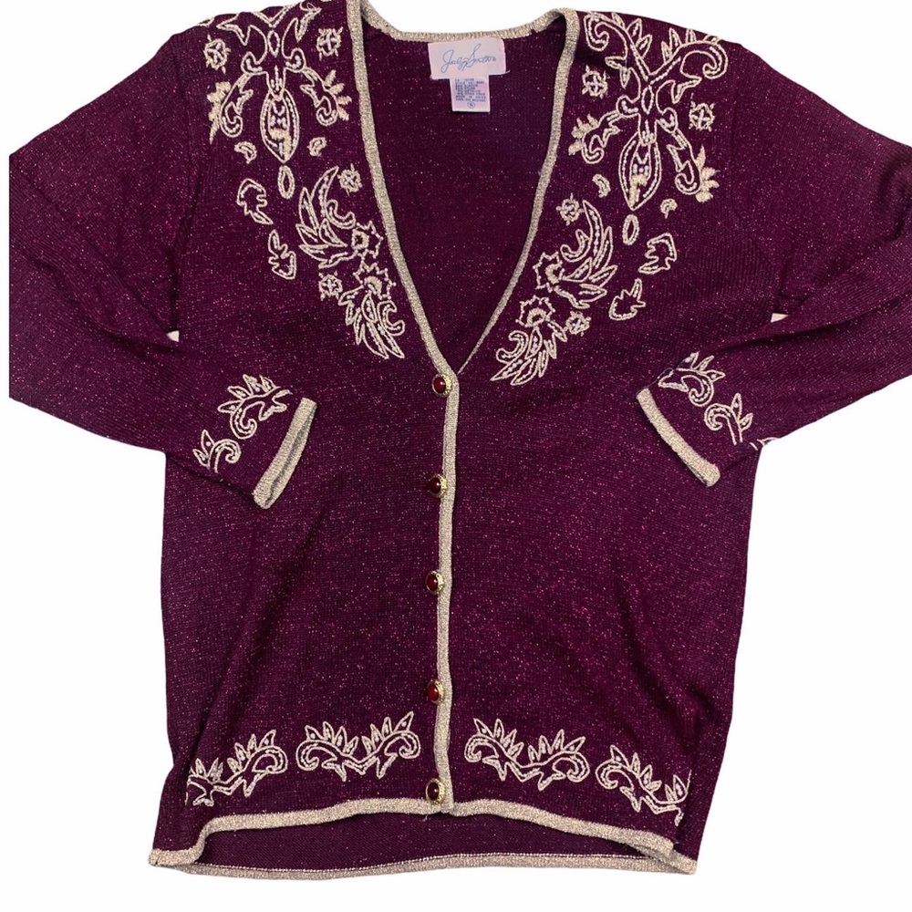 Vintage ornate women’s sweater